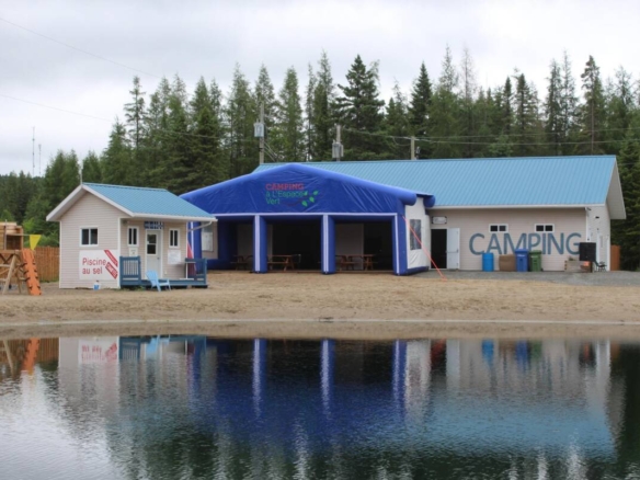 bâtiment lac